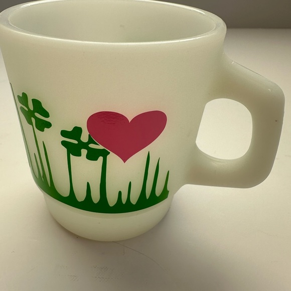 Vintage Fire King  milk glass D ring stackable mug
✨Lucky in Love💚💓 - Picture 6 of 10